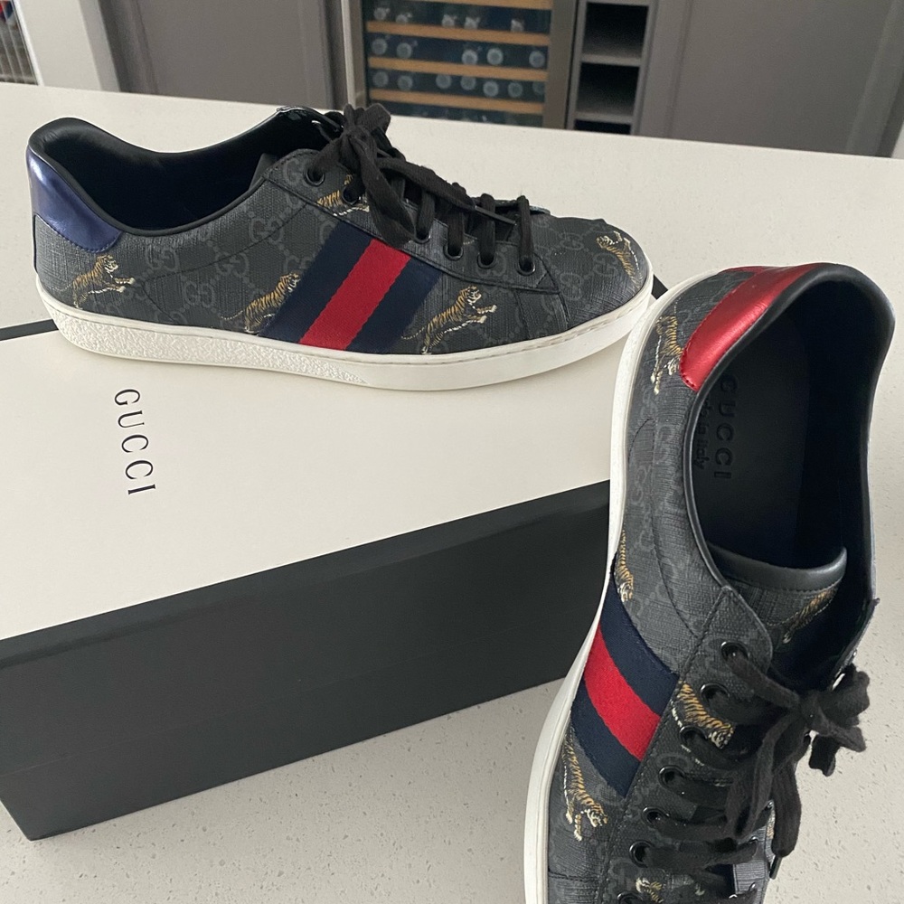 Men’s Gucci Sneakers GG SUPR Tiger
